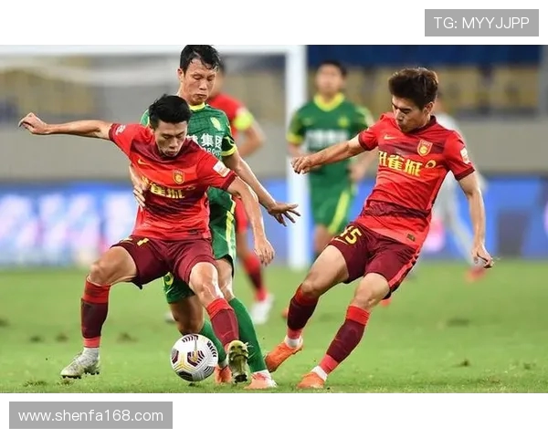 北京足球队以55分稳居大师赛积分榜首位争冠形势一片大好